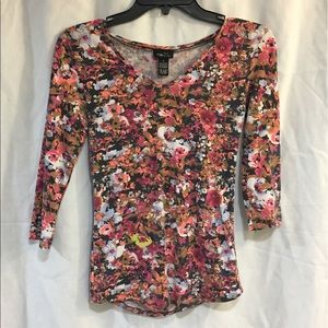 Rue21 floral 3/4 sleeve top